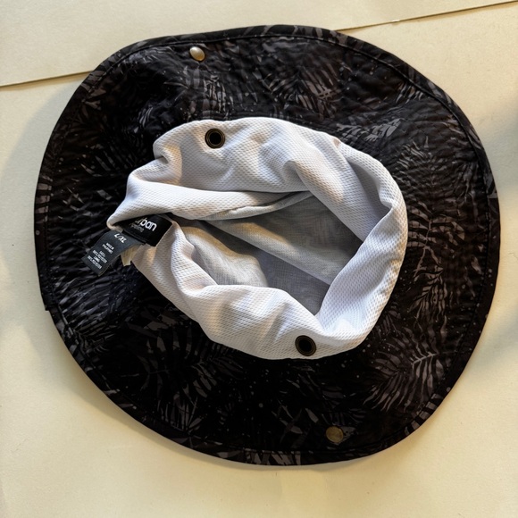 Urban Pipeline Black and Gray Aquila Dry UPF Hat - Picture 8 of 8
